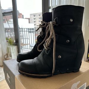 SOREL Joan of Arctic 8.5 boot